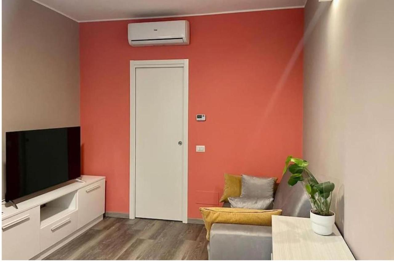 Appartamento In Centro A Milano Con A/C & Wi-Fi المظهر الخارجي الصورة