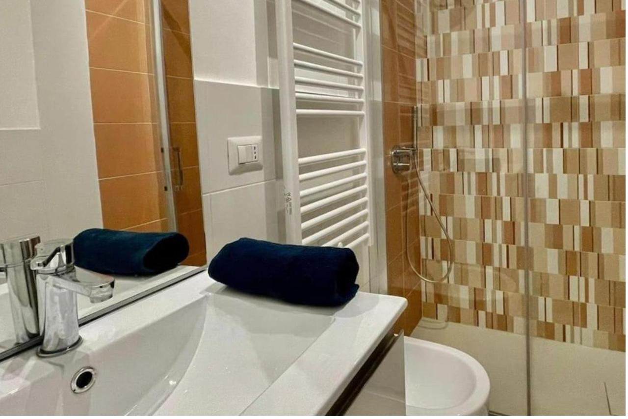 Appartamento In Centro A Milano Con A/C & Wi-Fi المظهر الخارجي الصورة